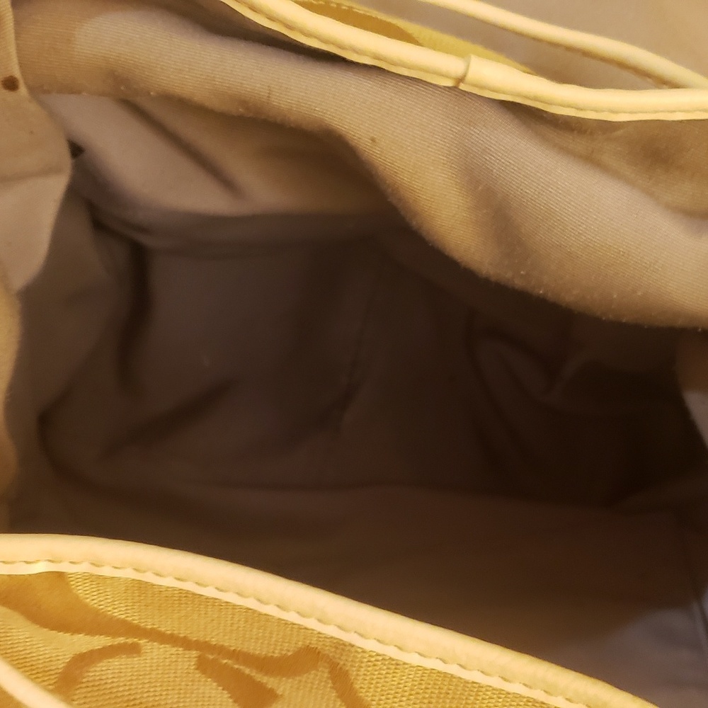 Backpack - Picture 6 of 6